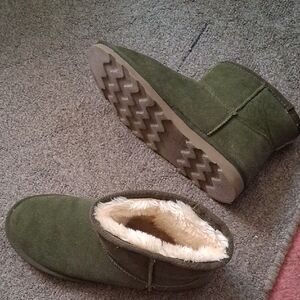 Green Suede Ankle Boots with Fur Lining